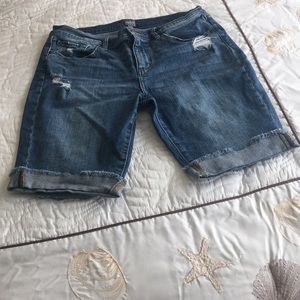 New York & Company Soho Jean shorts size 8